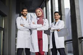 منح لدراسة الطب في الكويت